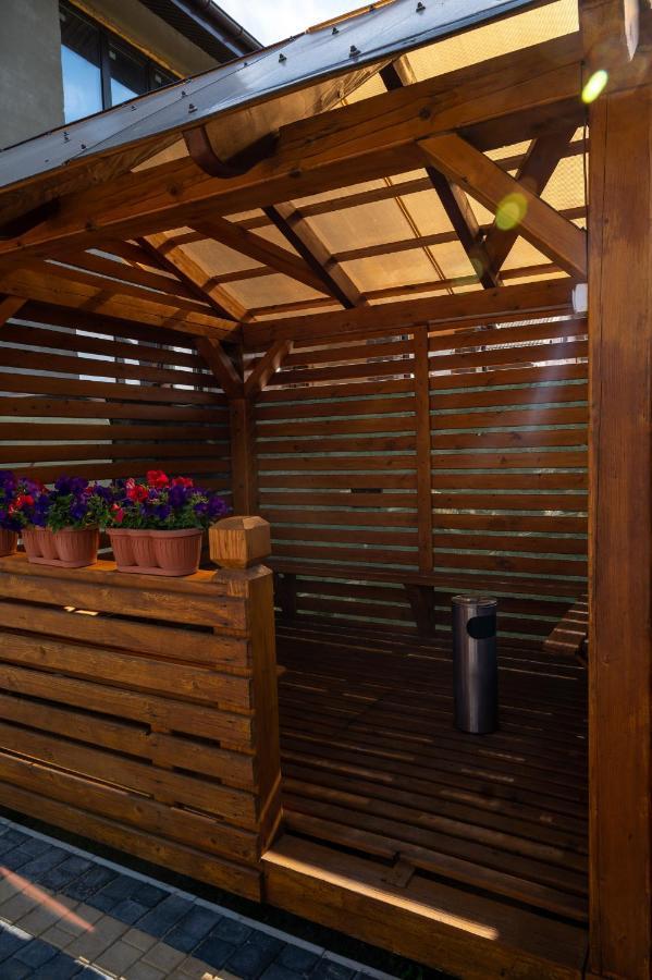 Rybatska 7 Hotel Черноморск Екстериор снимка